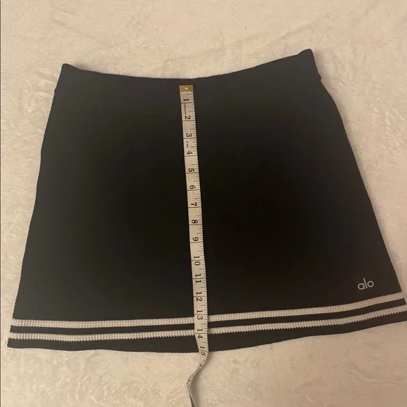 ALO Yoga Black Skirt with White Stripes - Picture 4 of 7
